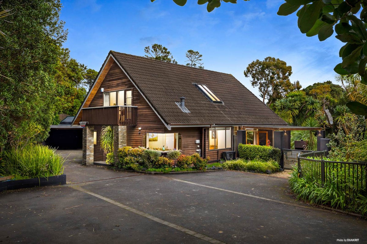 34 Karaka Park Place, Glendowie, Auckland - Carousel 1