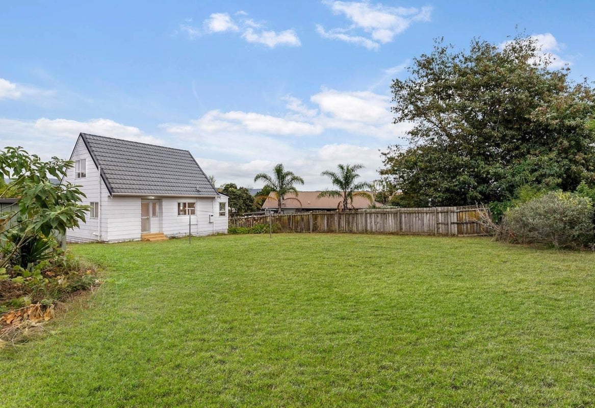 3 Imperial Place, Henderson, Auckland - Carousel 13