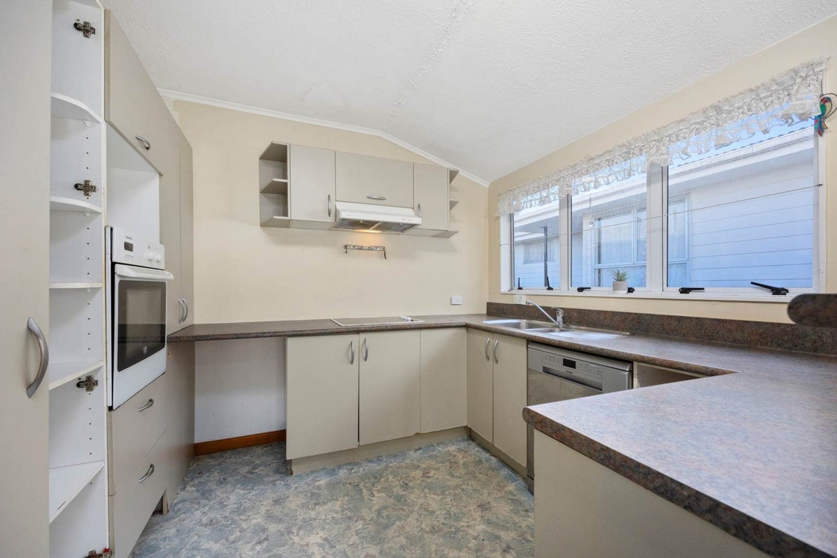 45  Hartley Terrace, Massey, Waitakere City, Auckland - Carousel 2