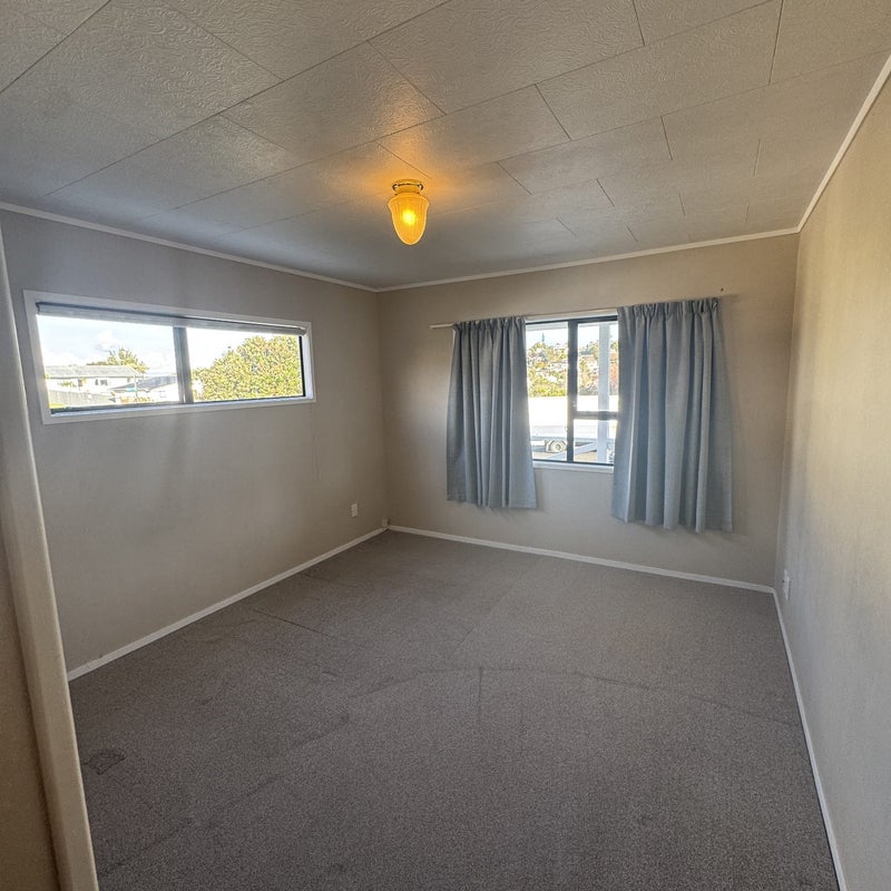50 Athena Drive, Totara Vale, Auckland - Carousel 16