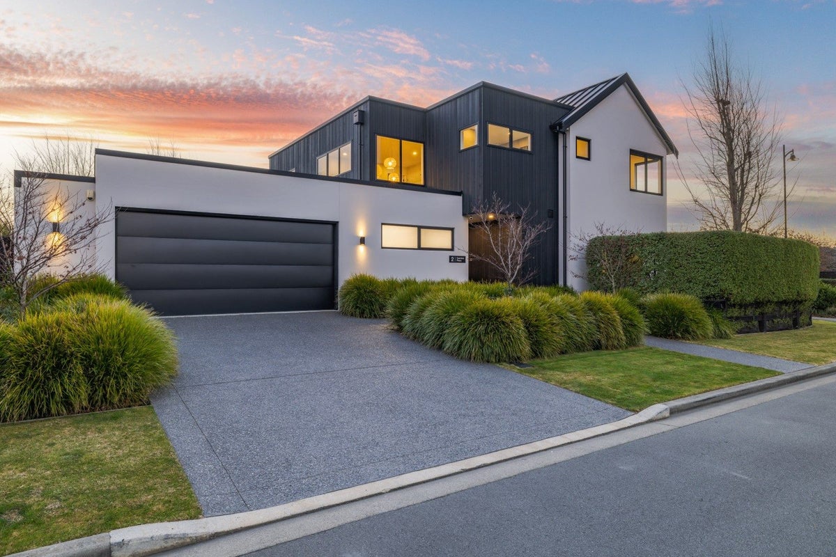 2 Quarters Place, Halswell, Christchurch - Carousel 2