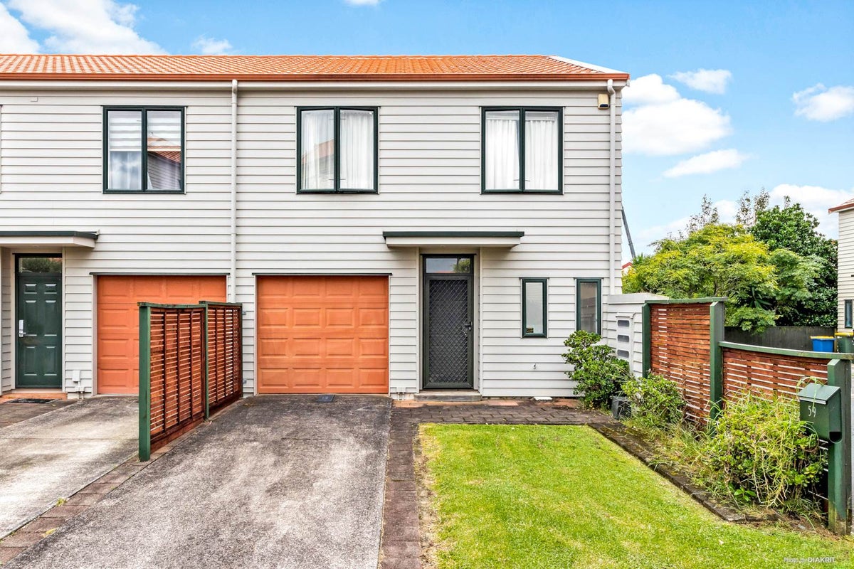 59/1 Ambrico Place, New Lynn, Auckland - Carousel 1