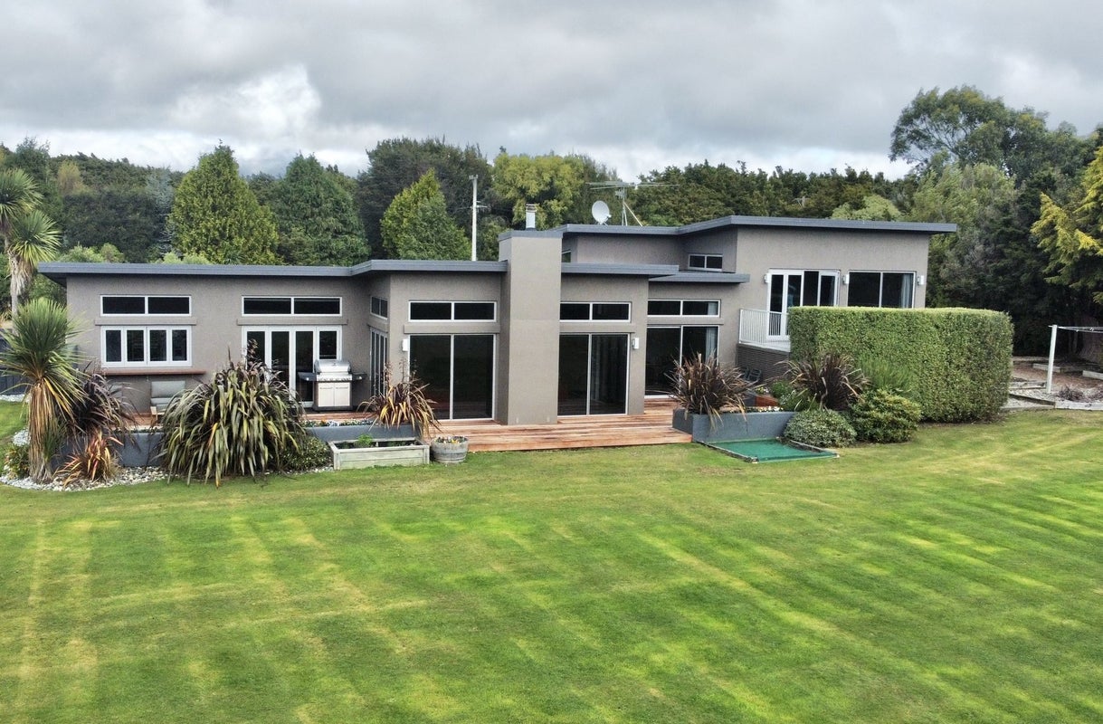 32 Matua Road, Otatara - Carousel 2