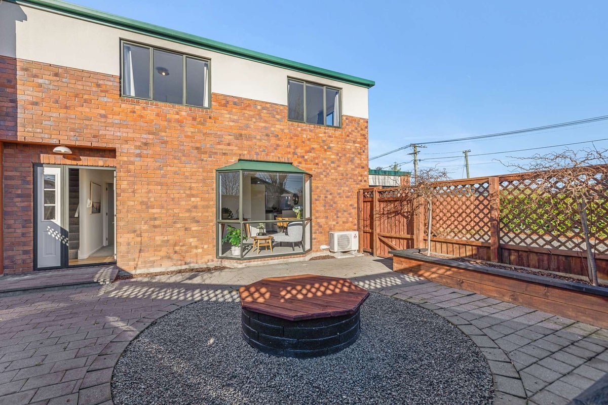 1/58 Hope Street, Shirley, Christchurch - Carousel 2