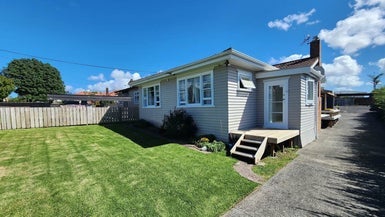 63 Hutchinson Avenue, New Lynn, Auckland - Carousel 1