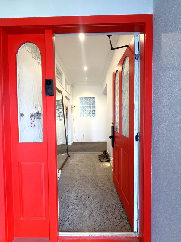 1 Celina Place, Browns Bay, Auckland - Carousel 2