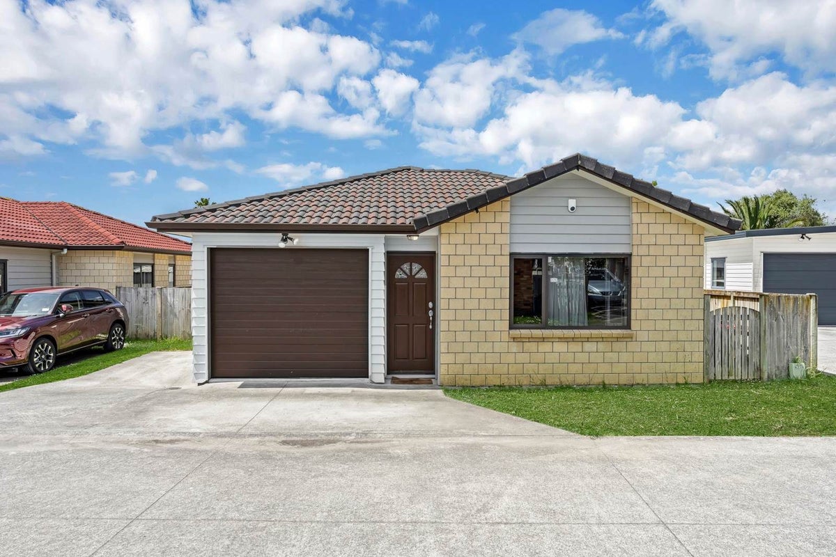 32C Gifford Road, Papatoetoe, Auckland - Carousel 1