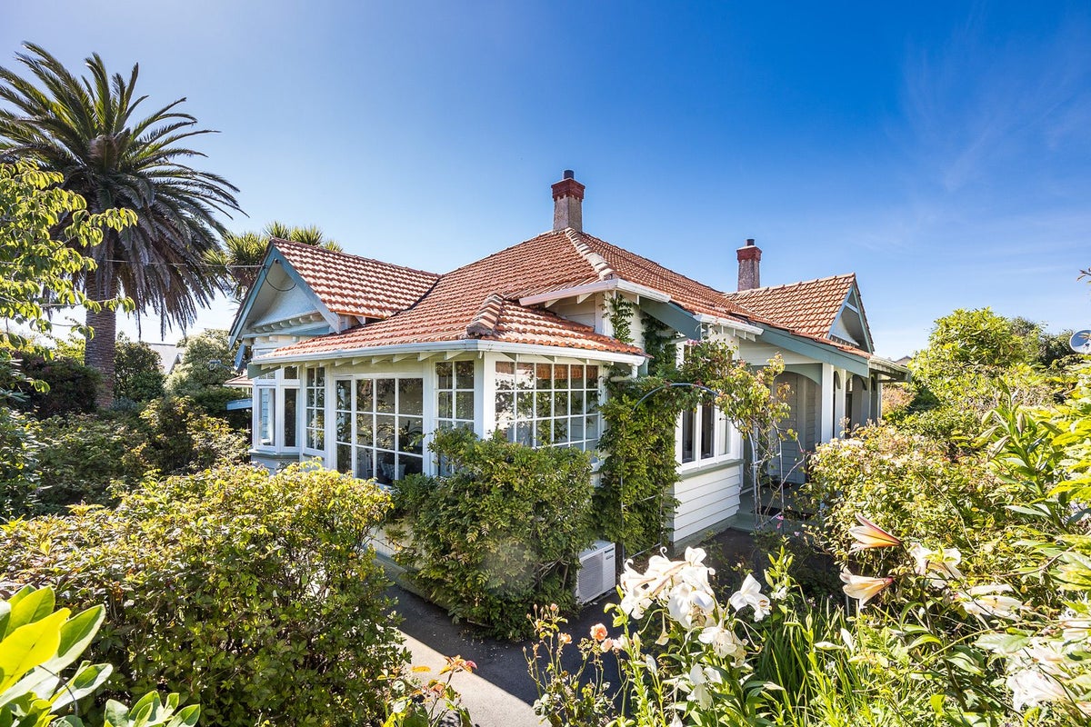 14 Auld Street, Saint Kilda, Dunedin - Carousel 1