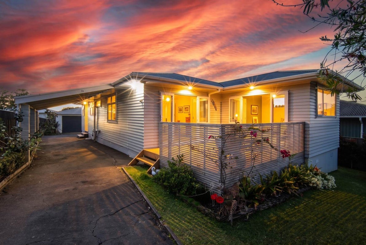 31 Trinidad Street, Blockhouse Bay, Auckland City, Auckland - Carousel 1