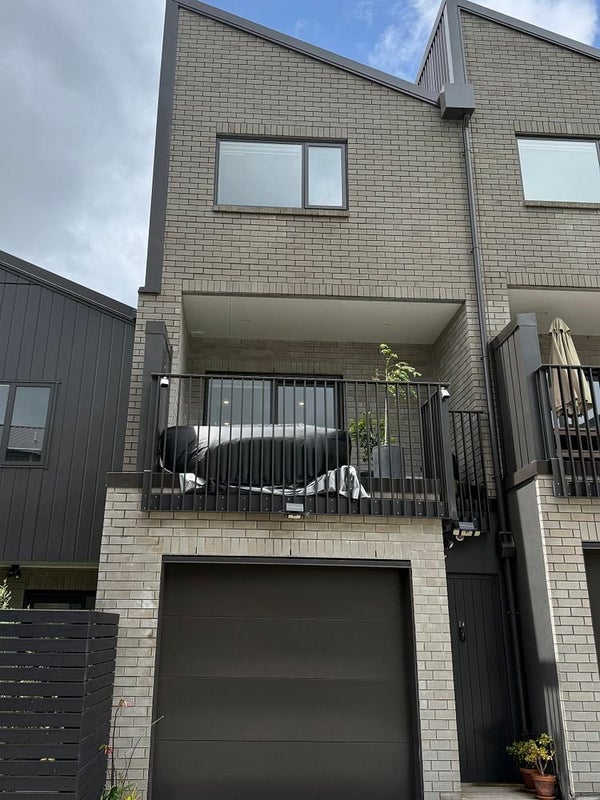 24/28 Westgate Drive, Westgate, Auckland - Carousel 1