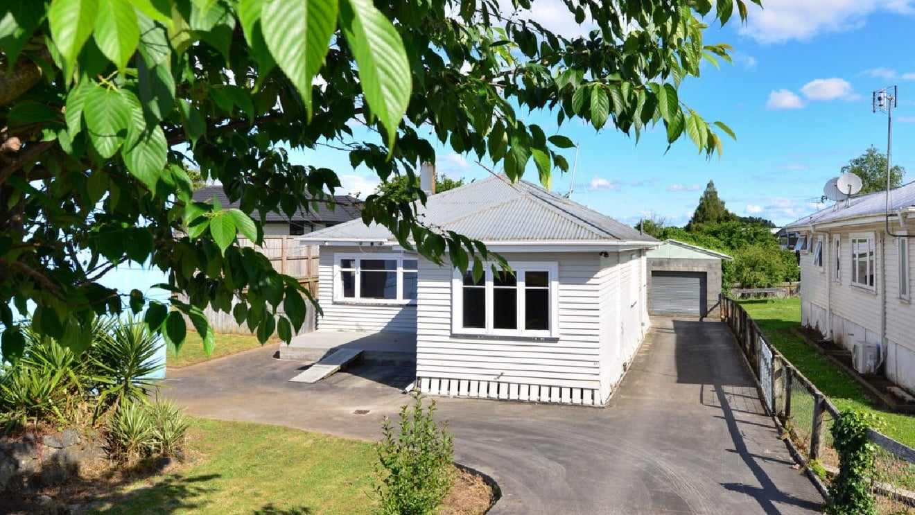 39 Puniu Road, Te Awamutu, Te Awamutu - Carousel 1