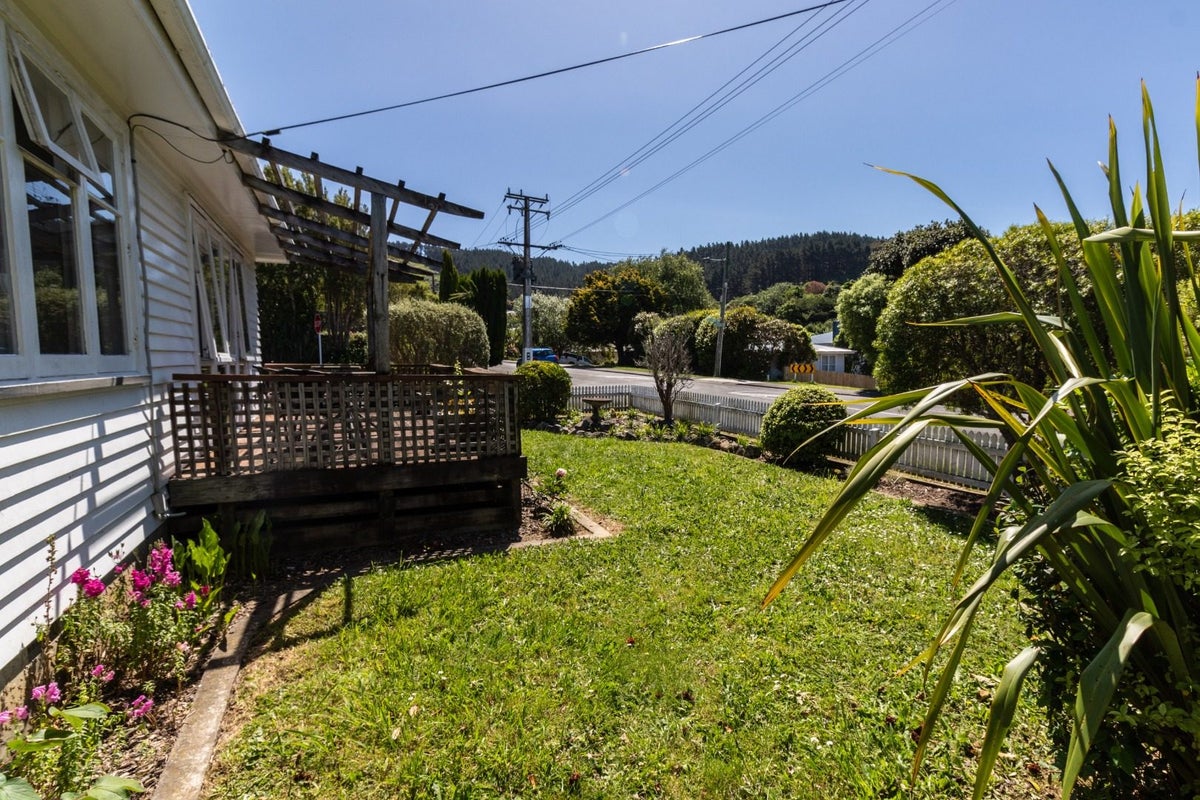 112 Oriel Avenue, Tawa, Wellington - Carousel 19
