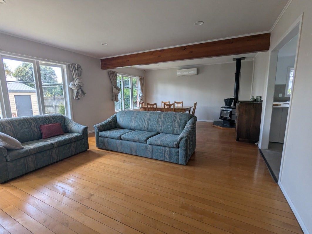30 Kervil Avenue, Te Atatu Peninsula, Auckland - Carousel 2