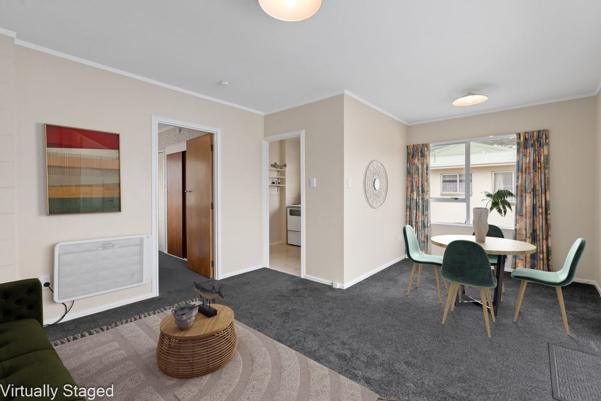 3/154 Onepu Road, Lyall Bay, Wellington - Carousel 2