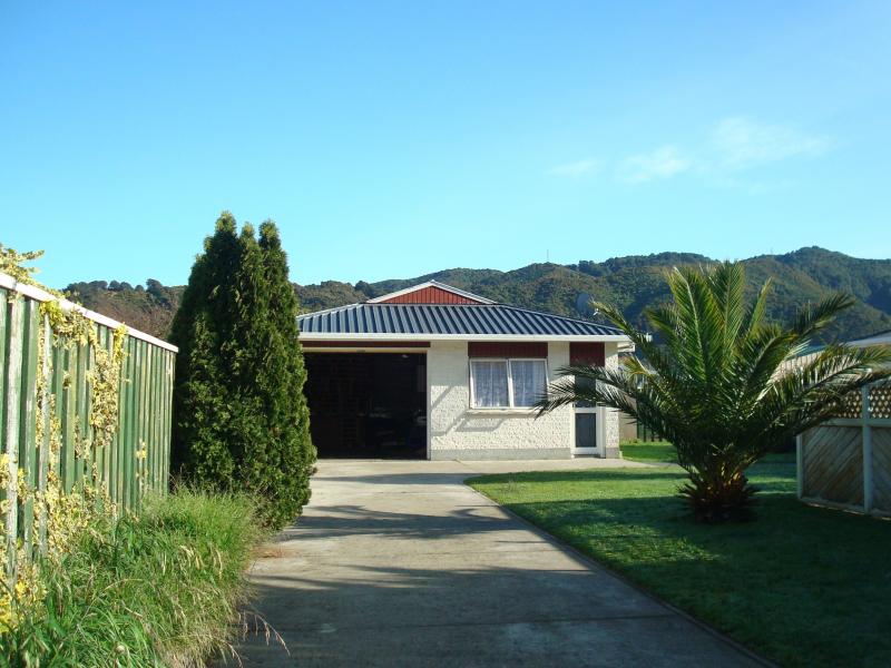 47 Berkeley Road, Wainuiomata, Lower Hutt - Carousel 1
