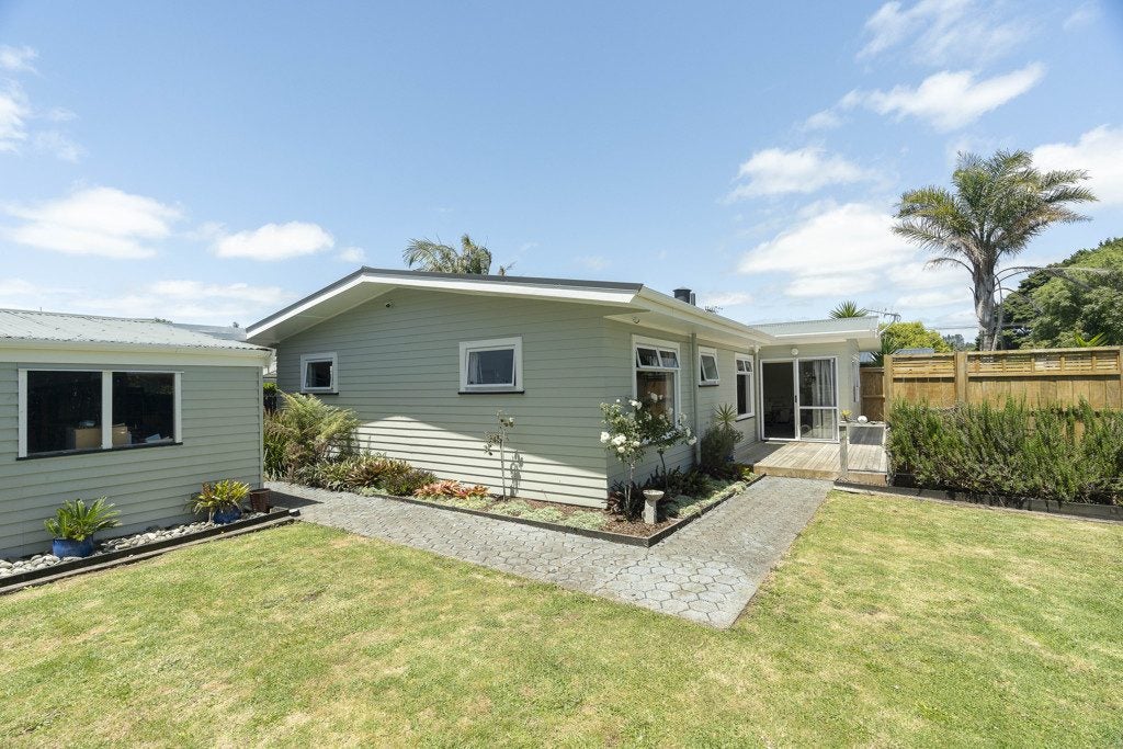 10 Te Puia Street, Kamo, Whangarei - Carousel 2