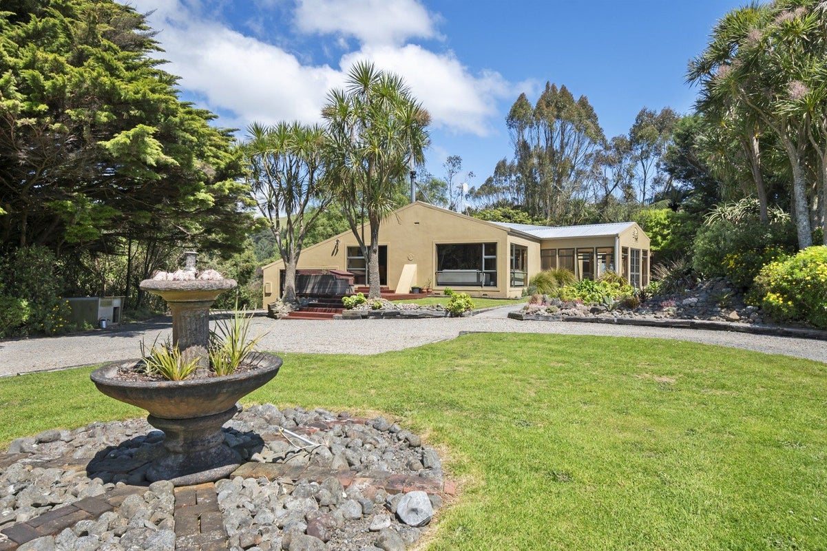 696 Pahiatua Aokautere Road, Palmerston North - Carousel 2
