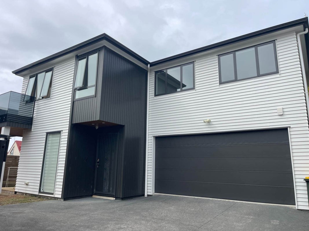 84 Alton Avenue, Hillcrest, Auckland - Carousel 1