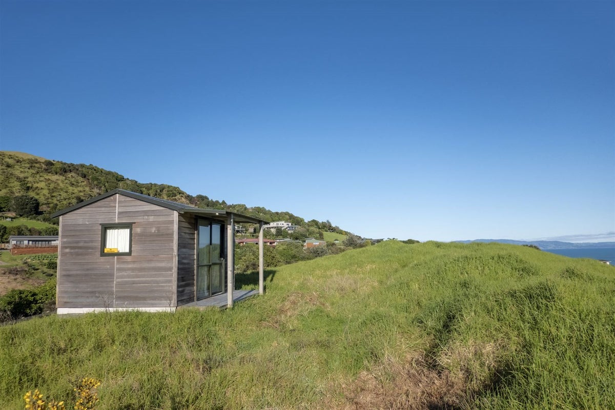 13 Te Mata Drive, Te Mata - Carousel 2