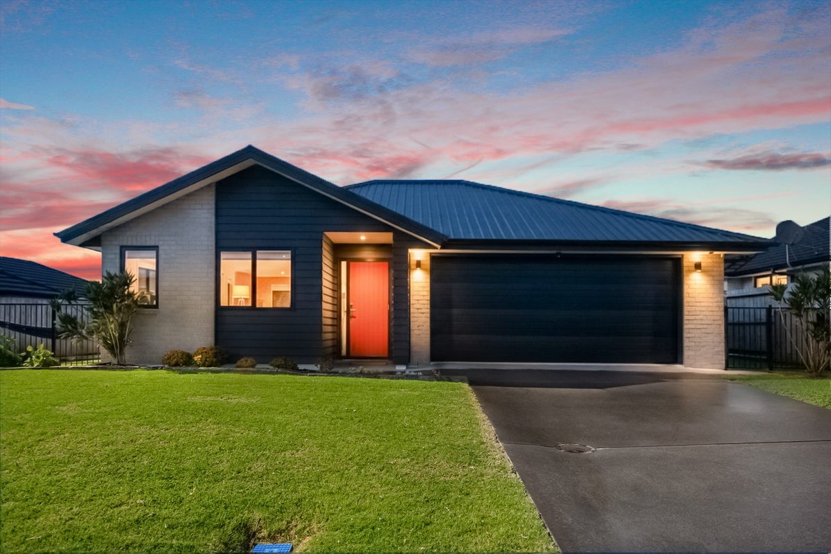 15 Cascade Crescent, Tikipunga, Whangarei - Carousel 1