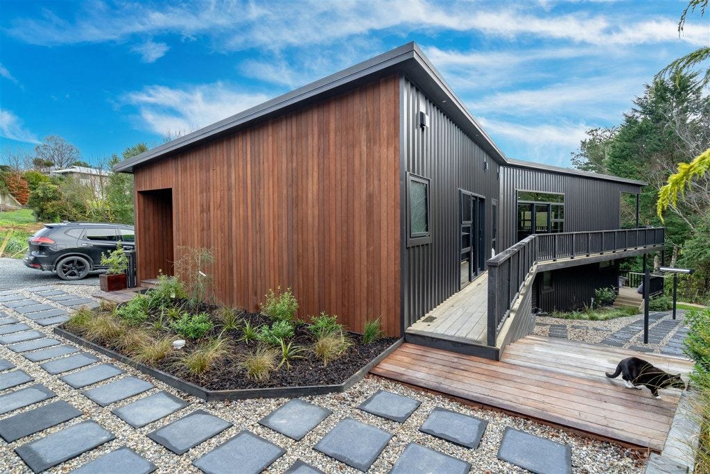 252A Clyde Street, Balclutha - Carousel 2
