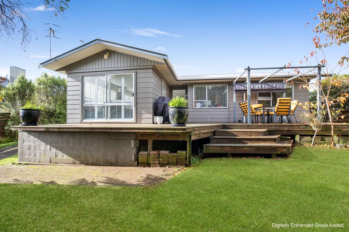 29 Rewarewa Street, Owhata, Rotorua - Carousel 1