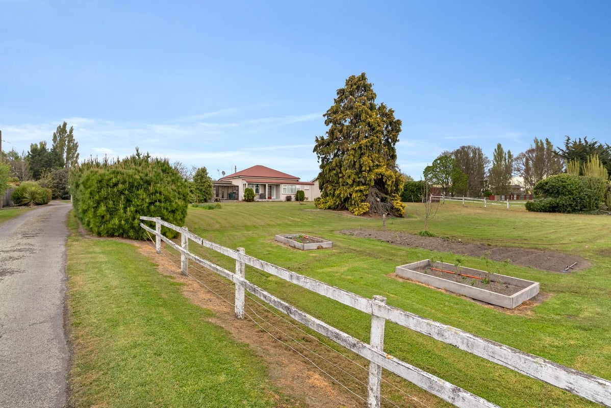 161 Johns Road, Northwood, Christchurch - Carousel 2