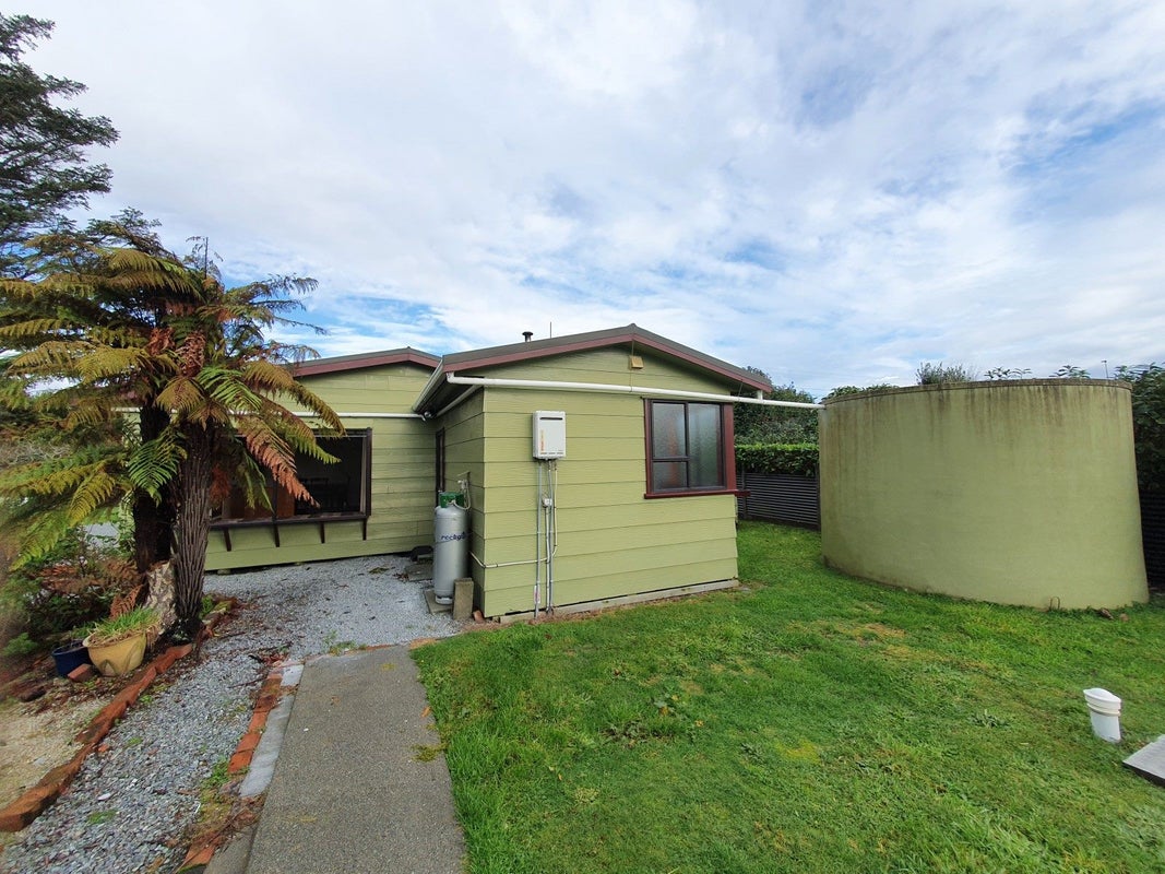 21 Camerons Road, Camerons, Greymouth - Carousel 19