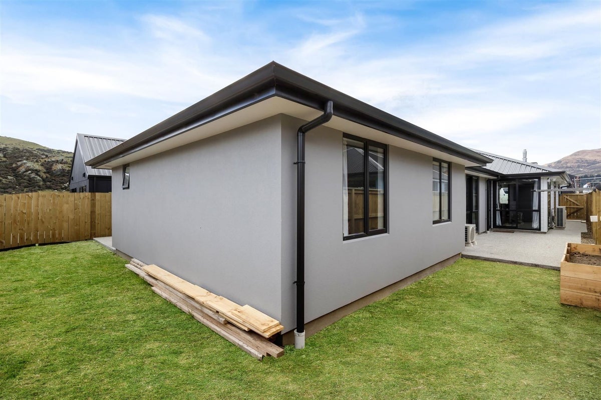 69 Bannister Street, Jacks Point, Queenstown - Carousel 21