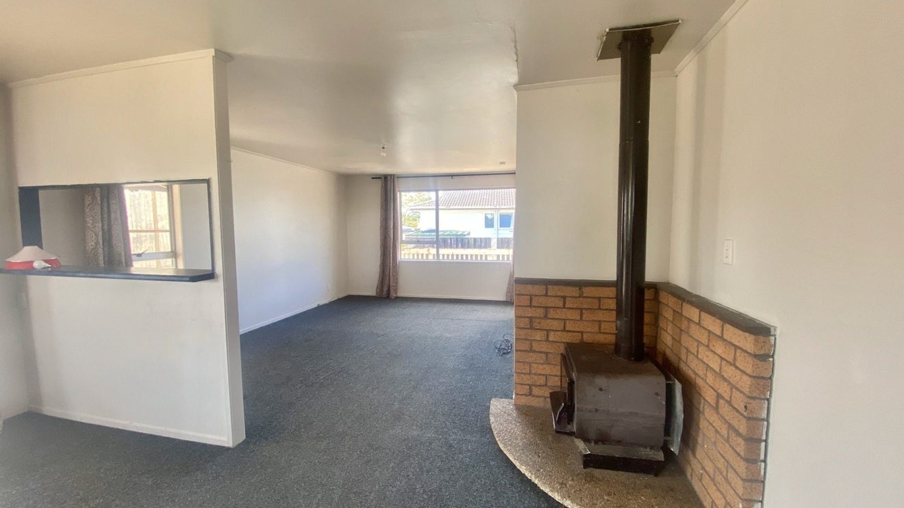 5 Adel Place, Weymouth, Auckland - Carousel 2