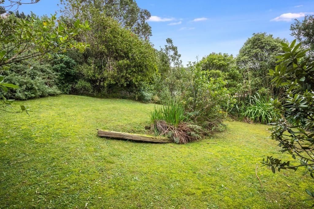 3 Mckelvey Place, Tawa, Wellington - Carousel 20