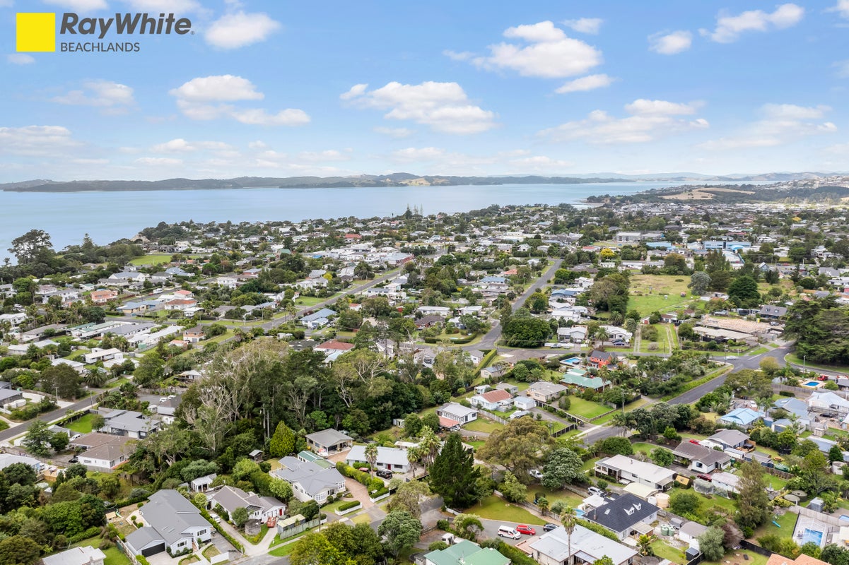 18 Beachlands Road, Beachlands, Auckland - Carousel 35
