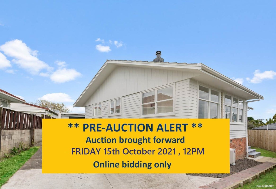 6 Clutha Crescent, Clover Park, Auckland - Carousel 1
