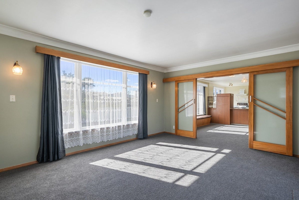 42 Keepa Street, Levin, Levin - Carousel 2