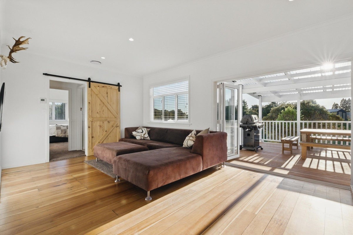878 Mclaren Falls Road, Omanawa, Tauranga - Carousel 2