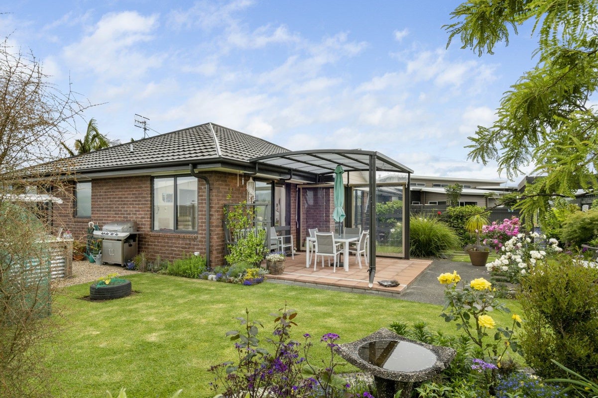 6 Coleman Place, Katikati, Katikati - Carousel 1
