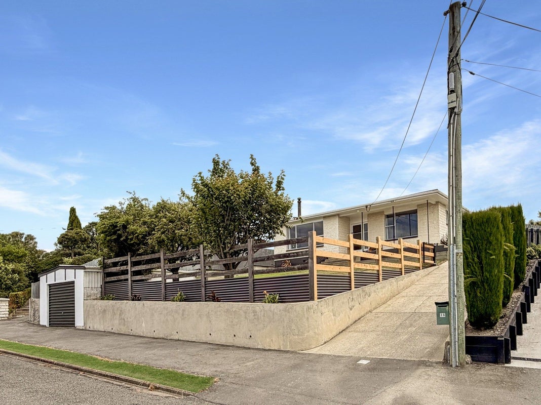 36 Ure Street, South Hill, Oamaru - Carousel 1
