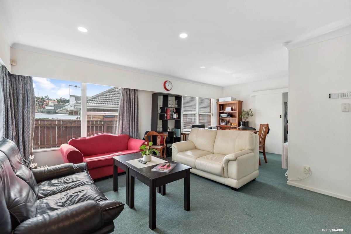 1/35A Tawera Road, Greenlane, Auckland - Carousel 2