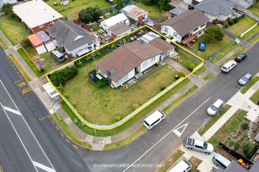 2 Coptic Place, Mangere East, Auckland - Carousel 12