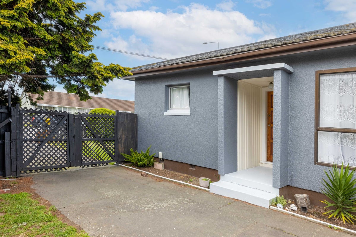 397 Pages Road, Aranui, Christchurch - Carousel 13