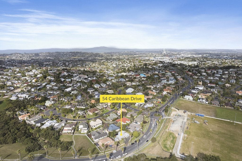 54 Caribbean Drive, Unsworth Heights, Auckland - Carousel 13