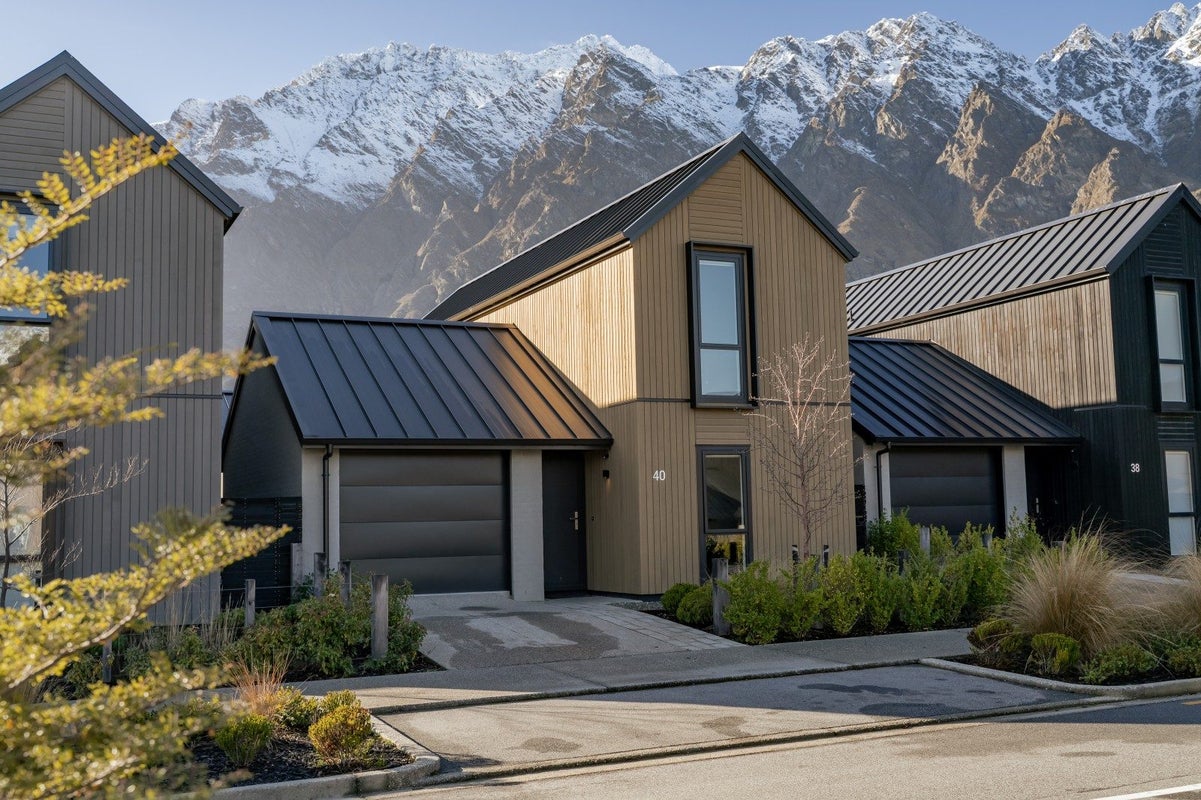 40 Mulholland Drive, Jacks Point, Queenstown-Lakes, Otago - Carousel 1
