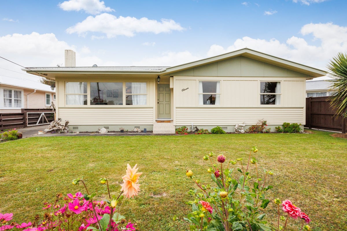 11 Tararua Terrace, Cloverlea, Palmerston North - Carousel 20