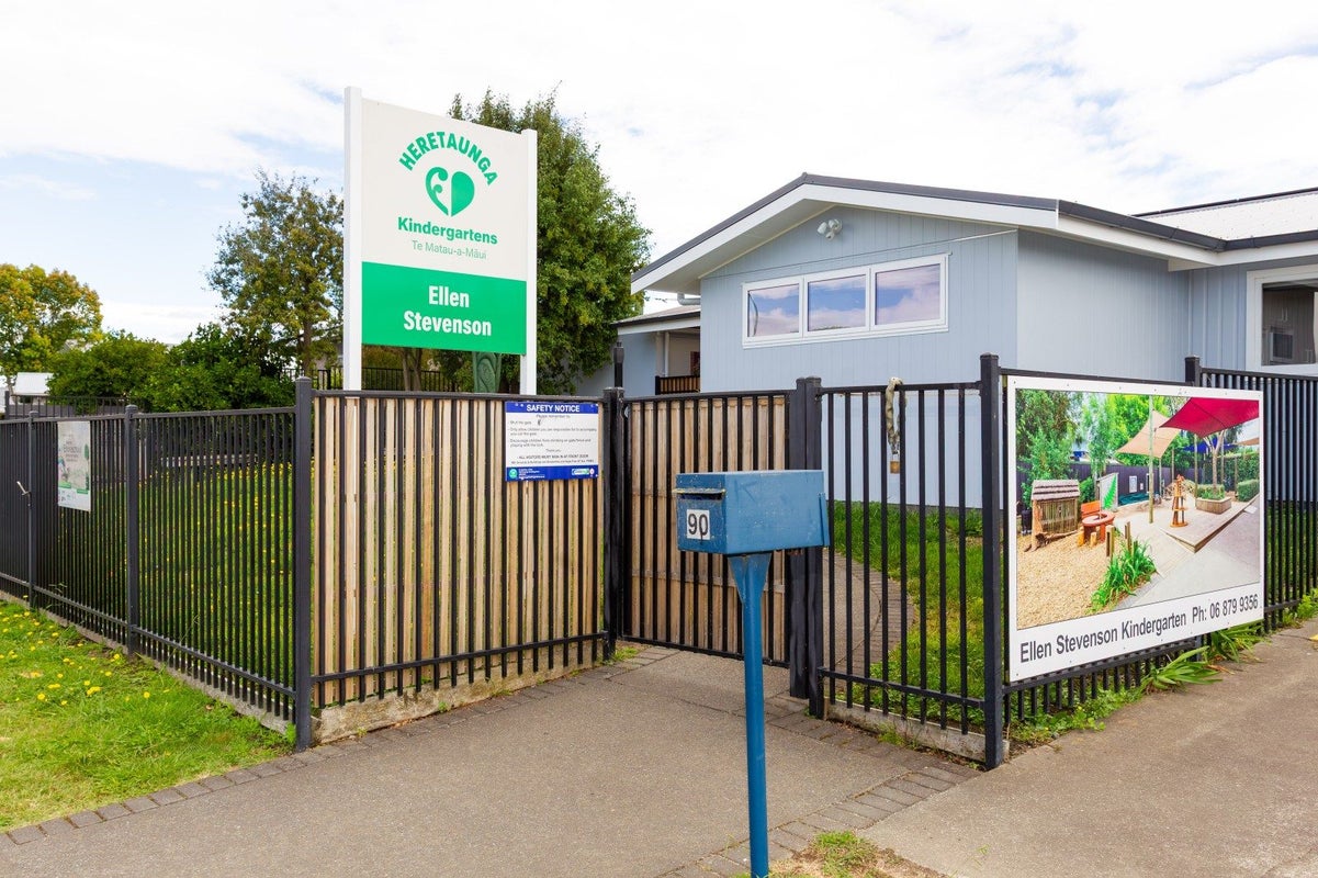 61 Whitby Crescent, Flaxmere, Hastings - Carousel 34