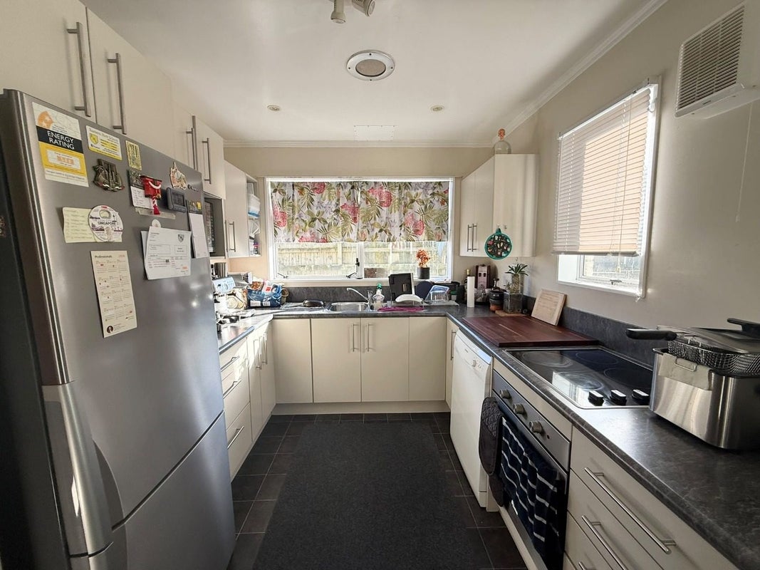 3 Pilmuir Street, Hutt Central, Lower Hutt - Carousel 2