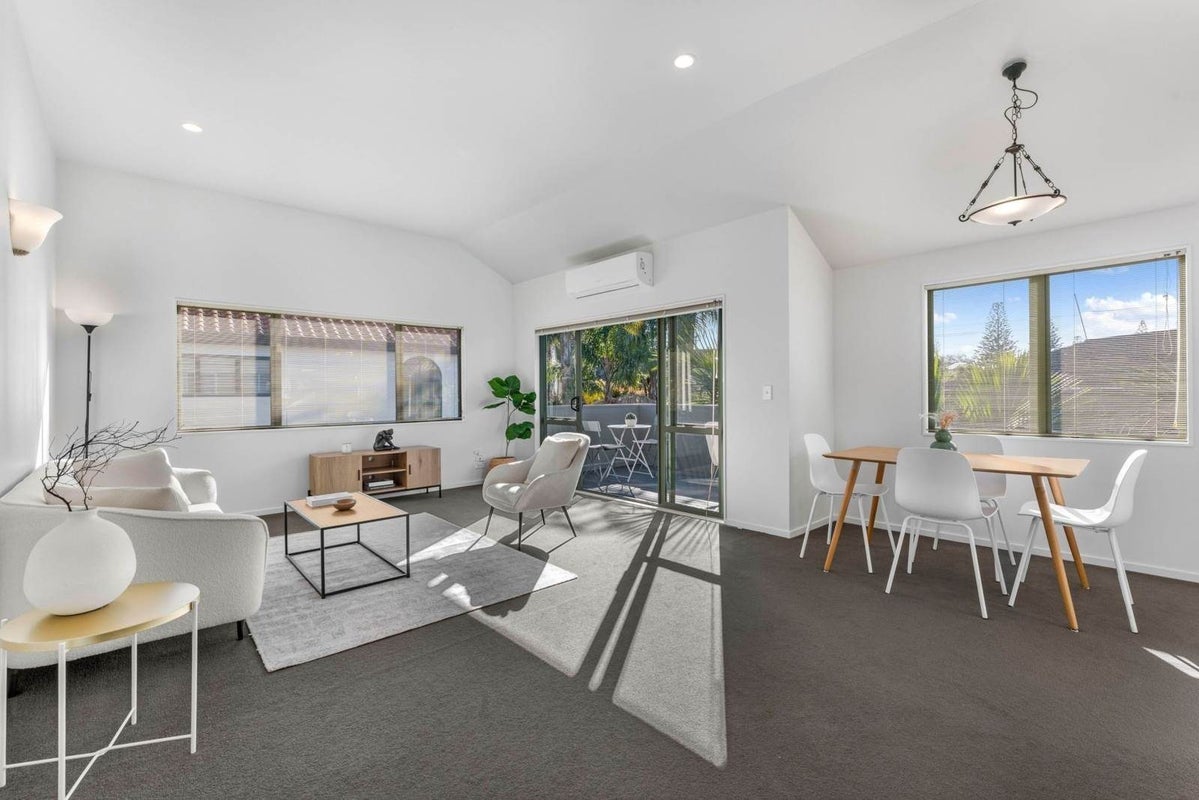 12C Silverton Avenue, Wai o Taiki Bay, Auckland - Carousel 1