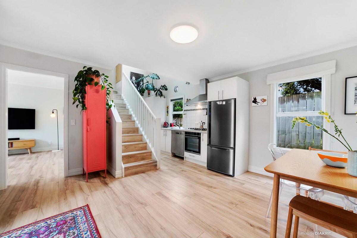 9A Seine Street, Island Bay, Wellington - Carousel 1