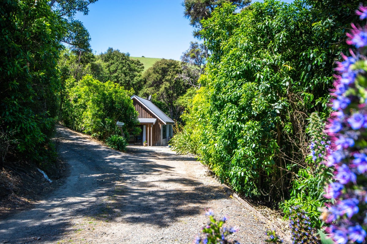 6888I Christchurch Akaroa Road, Takamatua, Takamatua - Carousel 31