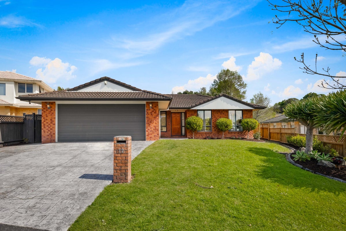 12 Semillon Avenue, Henderson, Auckland - Carousel 1