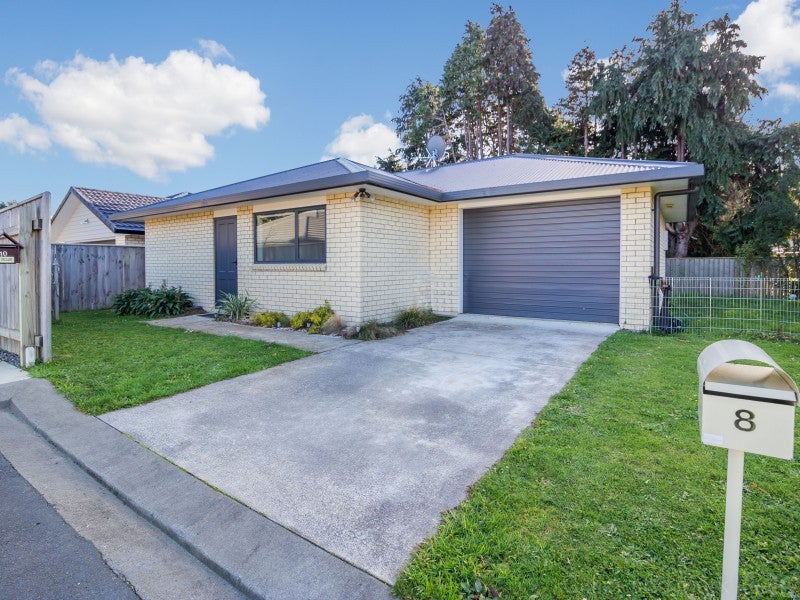 8 Quartz Place, Brown Owl, Upper Hutt - Carousel 1